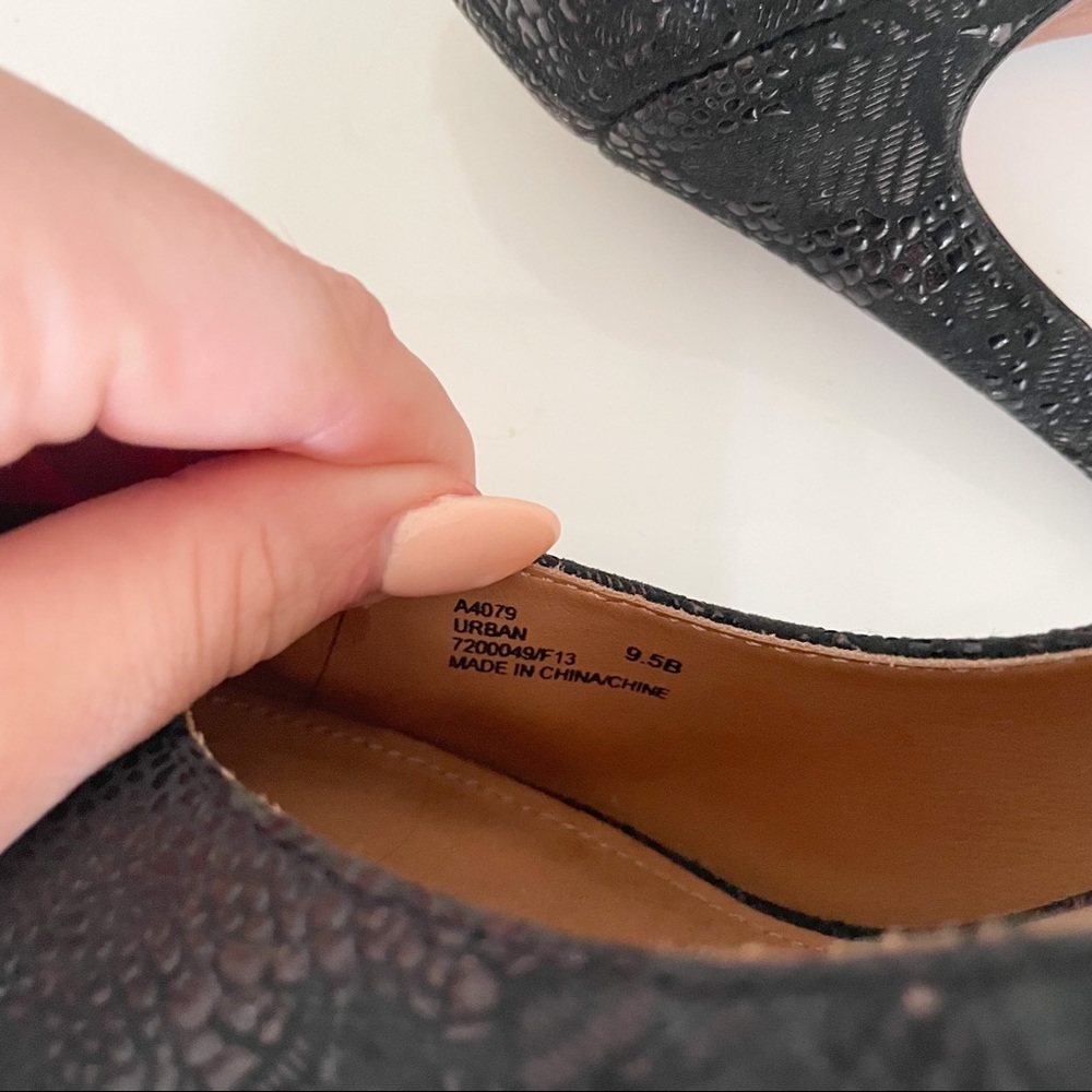 Coach / 9.5 / Urban Heels - Picture 6 of 6
